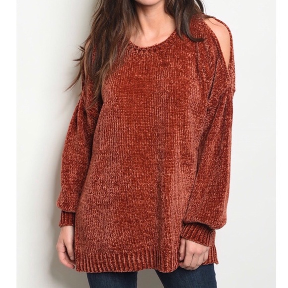 ❄️CREAM CHENILLE COLD SHOULDER SWEATER - Picture 8 of 13